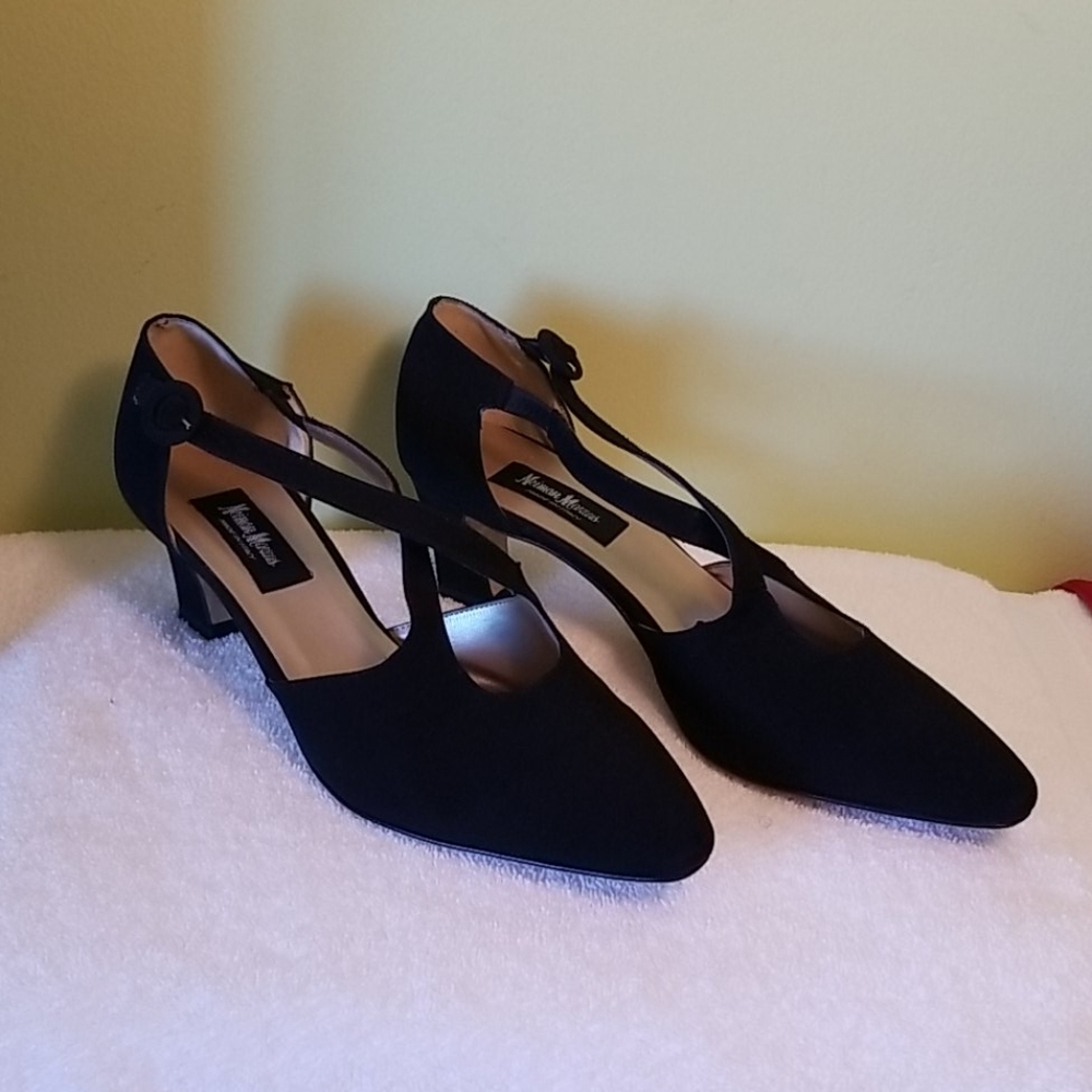 Neiman Marcus Shoe